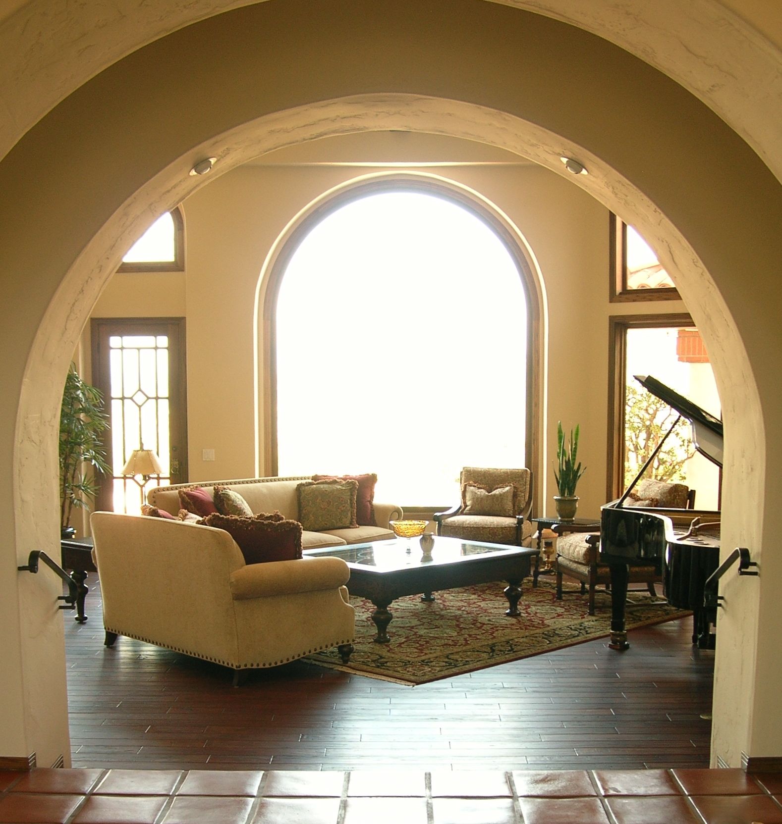 spanish_colonial_living_room_remodel_and_decorating_furniture_flooring_rugs_accessories_3